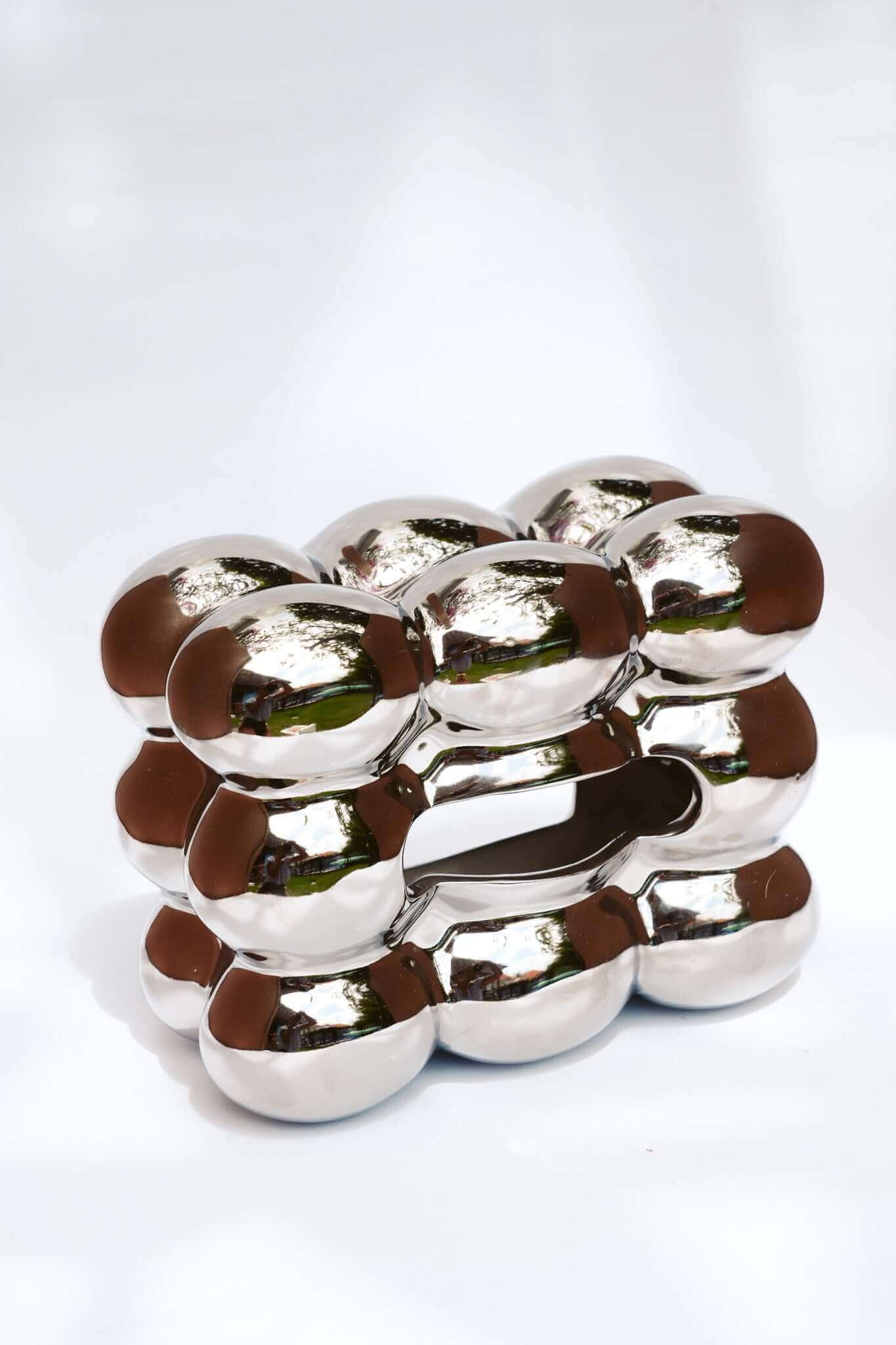 LA BOÎTE DE MOUCHOIRS À BULLES