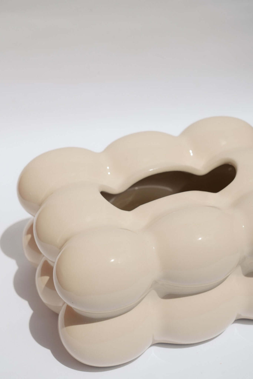 LA BOÎTE DE MOUCHOIRS À BULLES