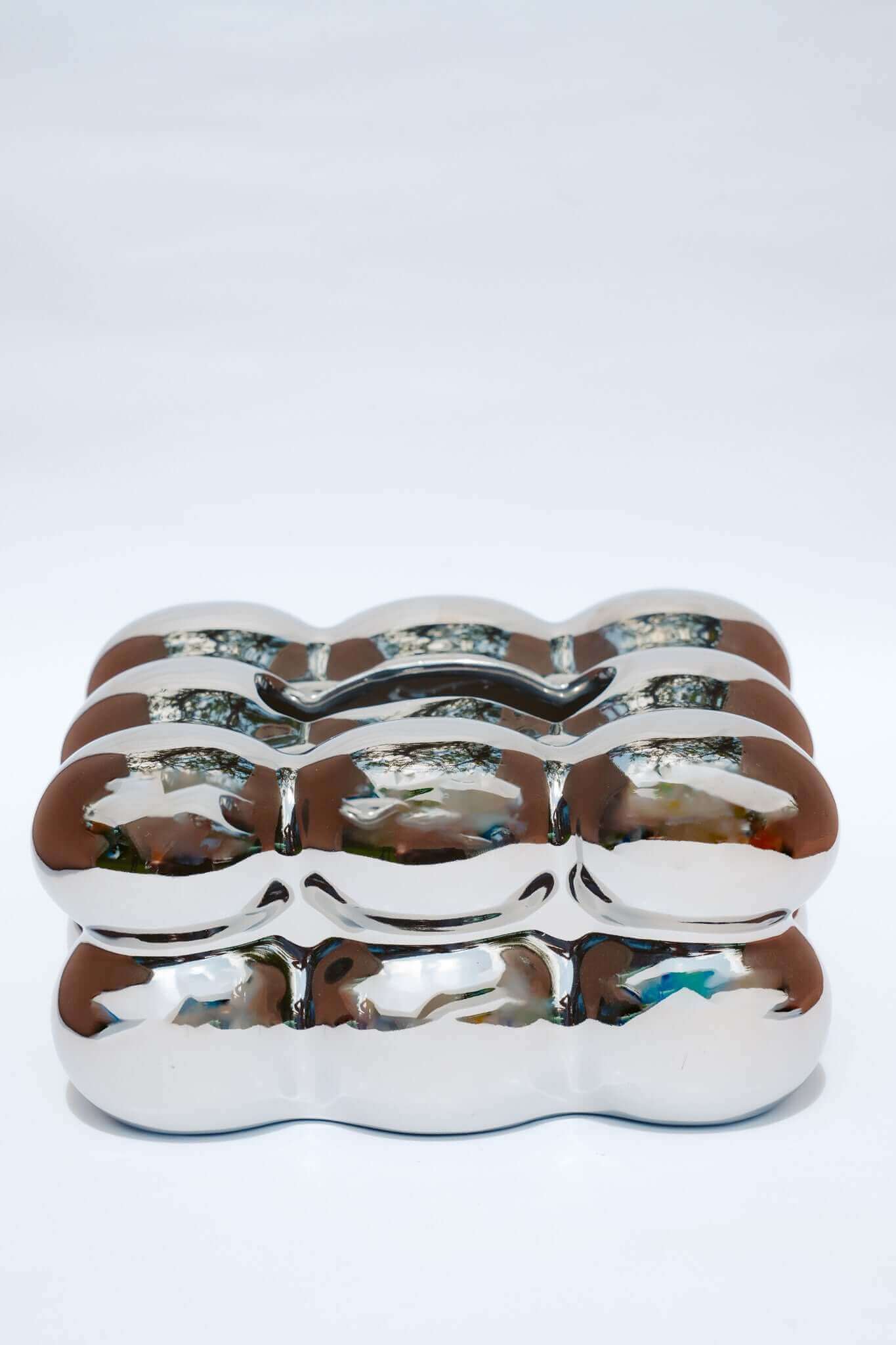 LA BOÎTE DE MOUCHOIRS À BULLES