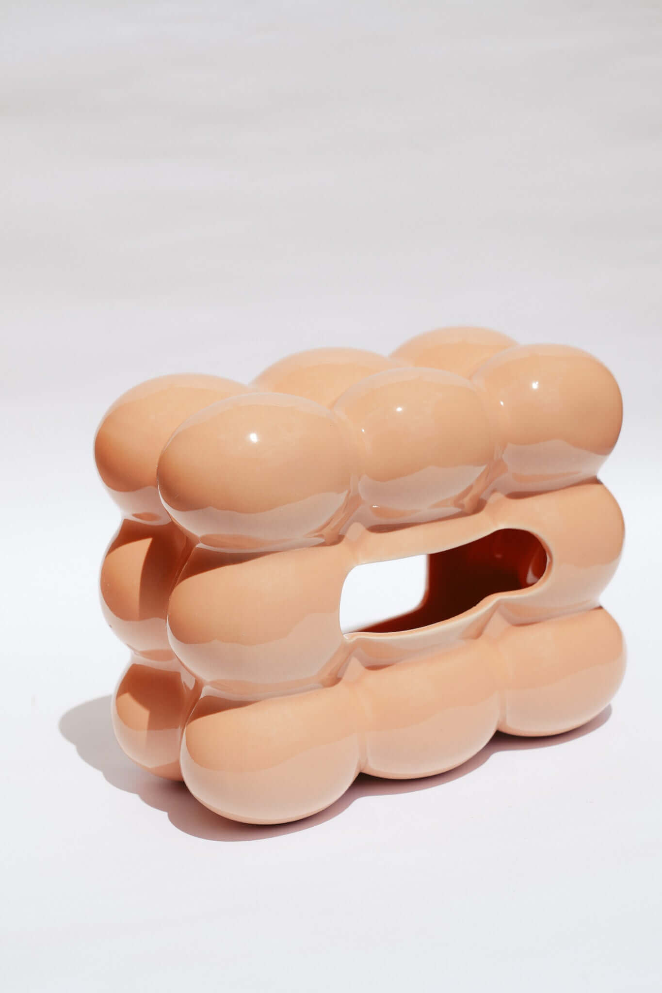 LA BOÎTE DE MOUCHOIRS À BULLES