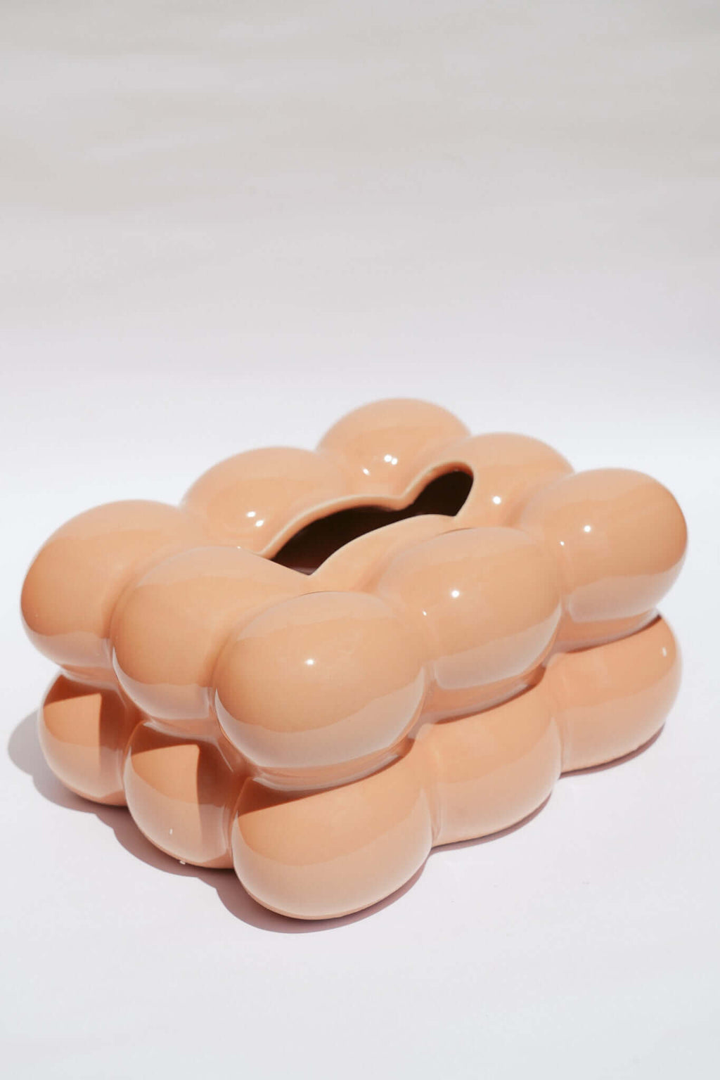 LA BOÎTE DE MOUCHOIRS À BULLES