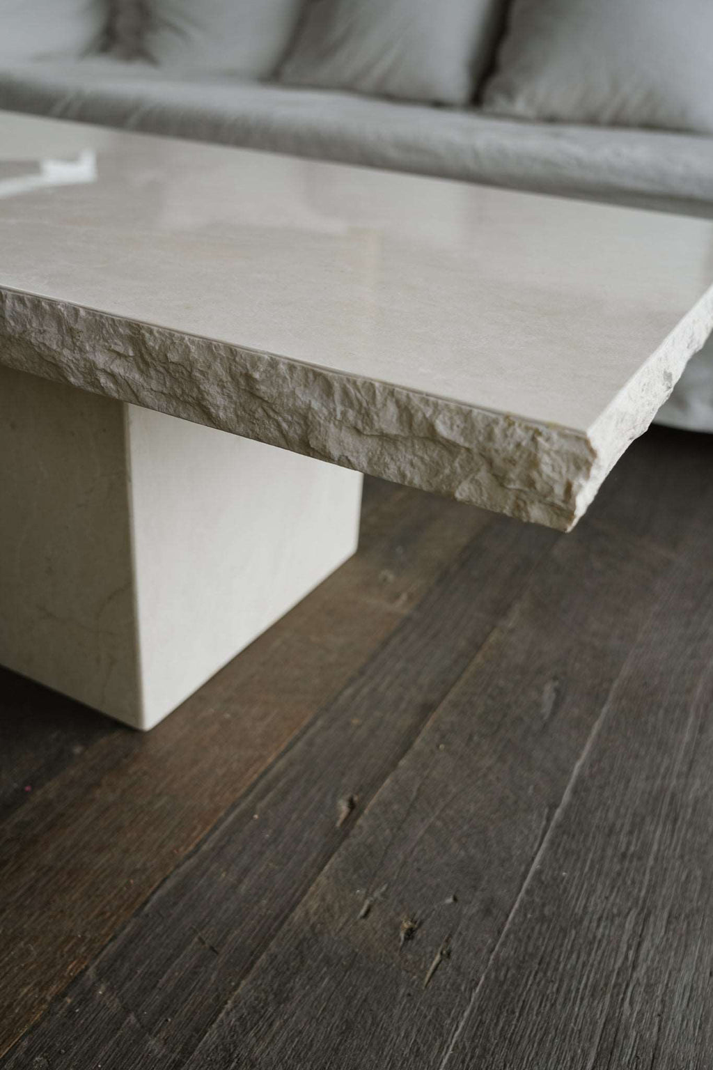 LA TABLE BASSE CRÈTE