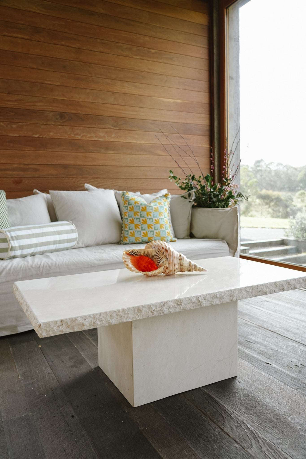 LA TABLE BASSE CRÈTE