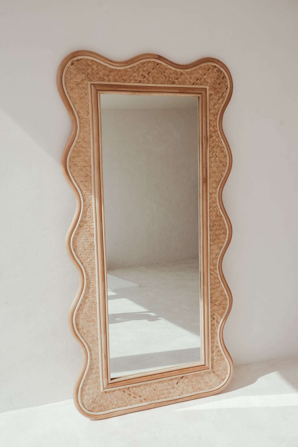 LE MIROIR COMPLET DESA