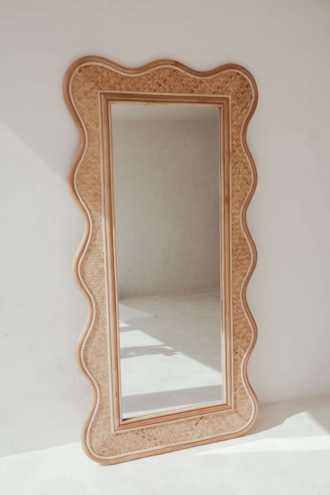 LE MIROIR COMPLET DESA