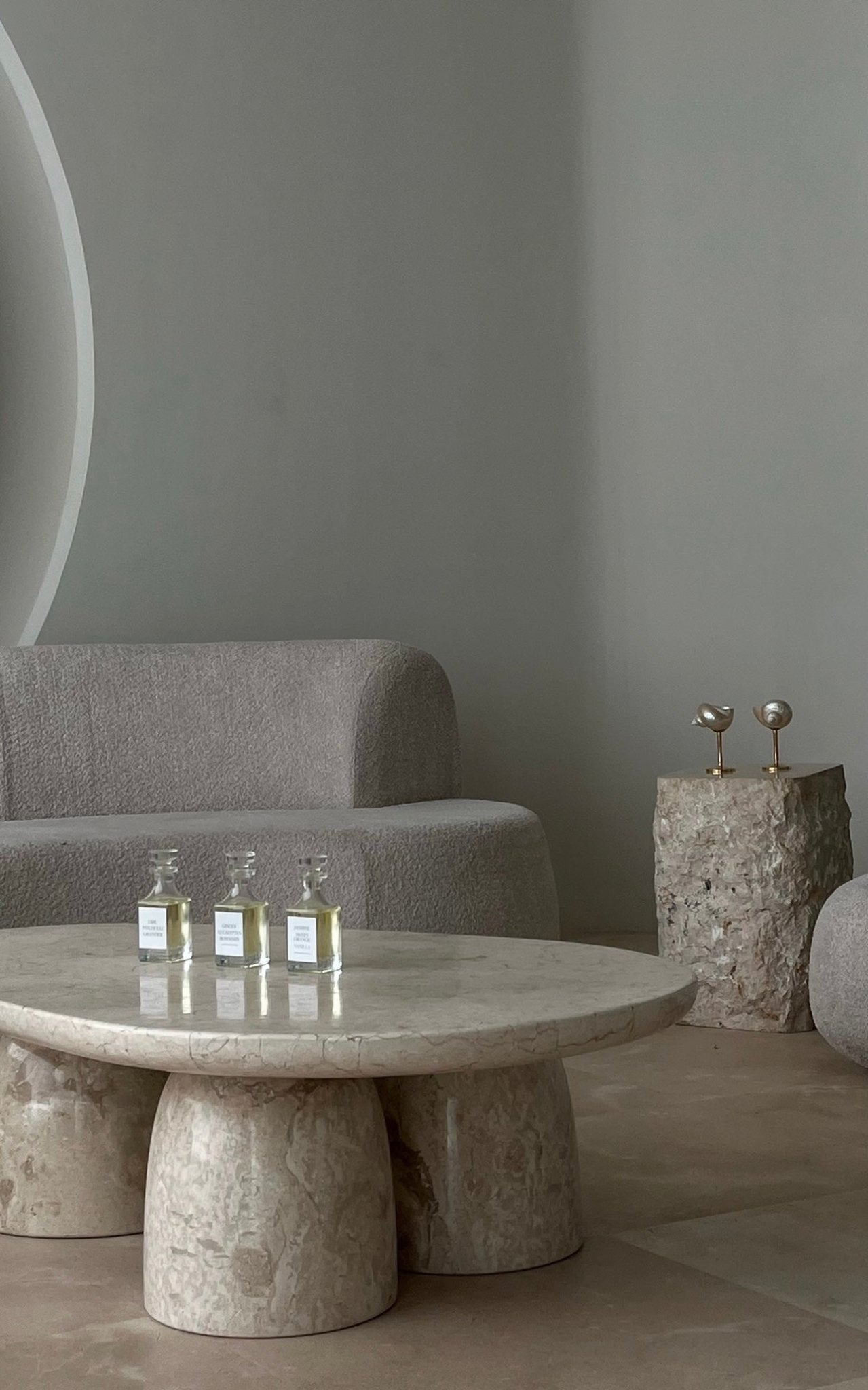 Tabouret/table en pierre brute