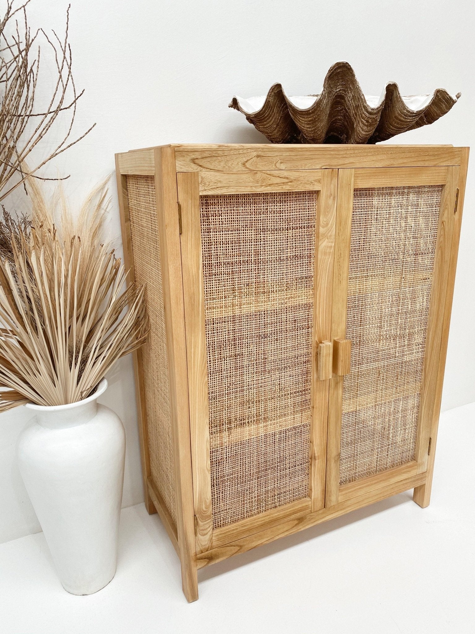 LE MEUBLE À 2 PORTES DE SÉVILLE